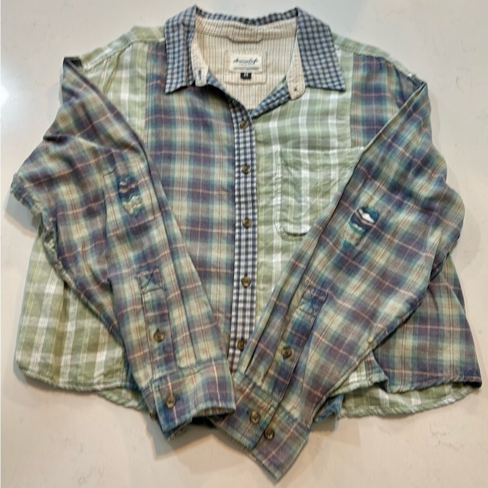 Aeo Flannel Plaid Patchwork Button Down Cropped S… - image 4